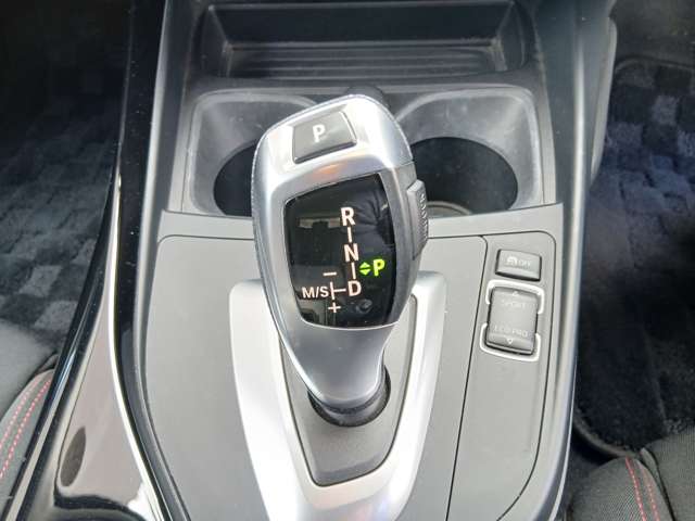 ＢＭＷ １シリーズ １１８ｉ　Ｍスポーツ H27年 () 99