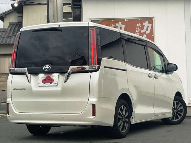 トヨタ エスクァイア ２．０ ＧＩ プレミアムパッケージ ブラックテーラード R2年 () 99