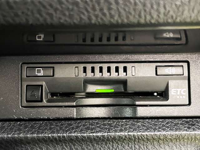 トヨタ エスクァイア ２．０ ＧＩ プレミアムパッケージ ブラックテーラード R2年 () 99