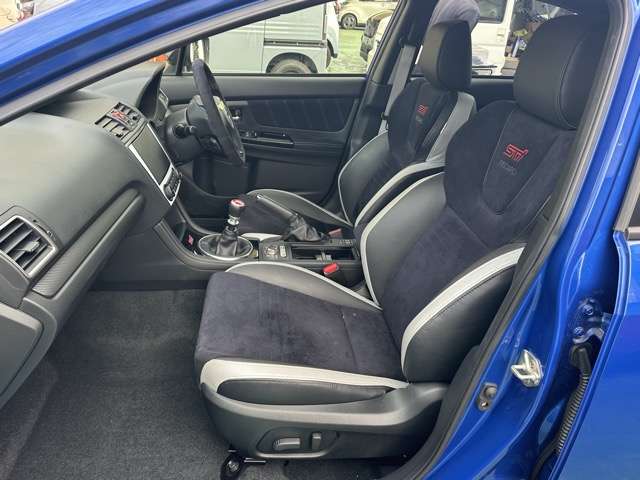 スバル ＷＲＸ　ＳＴＩ ＳＴＩ ２．０ ＥＪ２０ ファイナル エディション フルパッケージ ４ＷＤ R2年 () 99