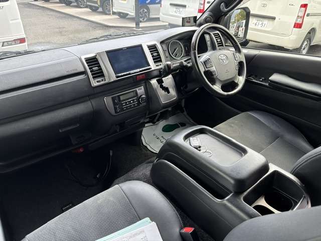トヨタ ハイエースバン ２．８ スーパーＧＬ ダークプライムＩＩ ロングボディ ディーゼルターボ R2年 (九州・沖縄) 99