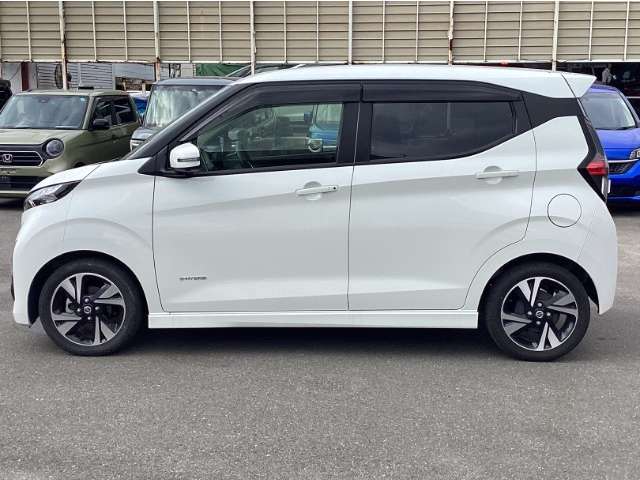 日産 デイズ ６６０ ハイウェイスターＧターボ R1年 (九州・沖縄) 99