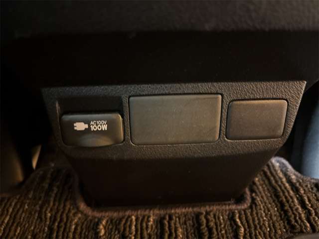 トヨタ アルファード ２．５ Ｓ タイプゴールドＩＩ R4年 () 99