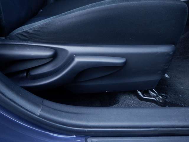 トヨタ カローラフィールダー　ハイブリッド １．５ ハイブリッド Ｇ H26年 (東北) 99