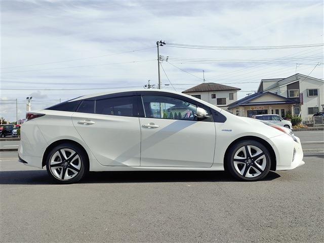 トヨタ プリウス １．８ Ａ ツーリングセレクション H28年 () 99