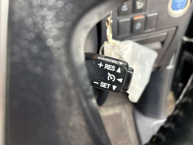 トヨタ アルファード　ハイブリッド ハイブリッド ２．５ Ｇ Ｅ－ＦＯＵＲ ４ＷＤ H27年 () 99