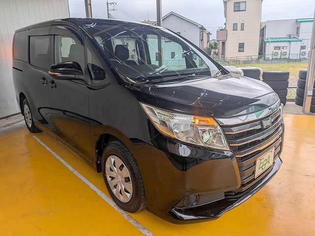 トヨタ ノア ２．０ Ｘ H26年 (関東) 99