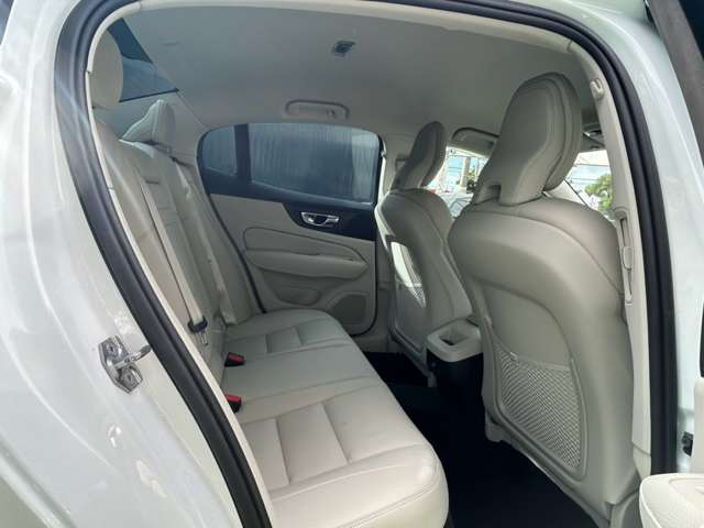 ボルボ Ｓ６０ Ｔ４　モメンタム R2年 (近畿) 99