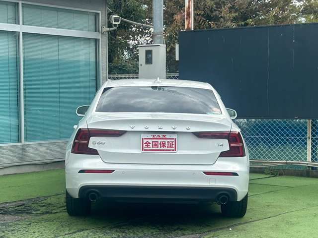 ボルボ Ｓ６０ Ｔ４　モメンタム R2年 (近畿) 99