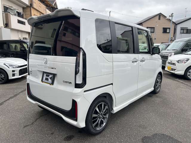 ホンダ Ｎ　ＢＯＸ カスタム ６６０ R8年 () 99