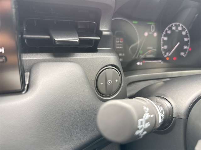 ホンダ ヴェゼル １．５ Ｅ：ＨＥＶ Ｚ R8年 () 99