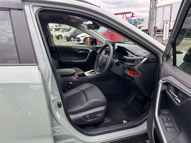 トヨタ ＲＡＶ４ ２．０ アドベンチャー ４ＷＤ R6年 () 99