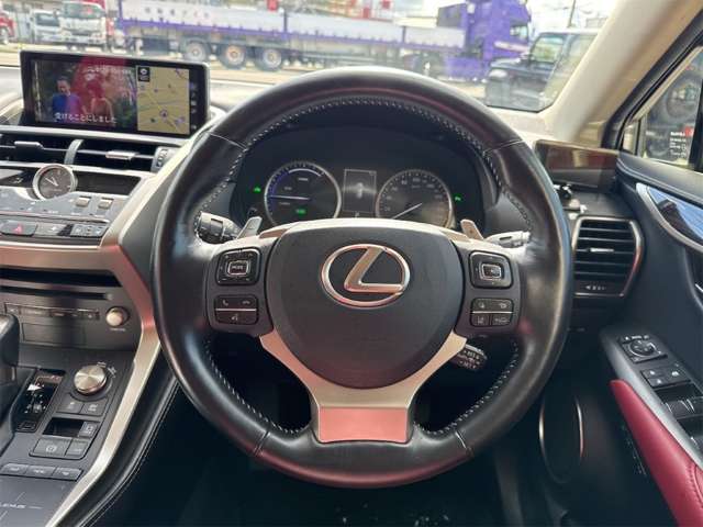 レクサス ＮＸ３００ｈ バージョンＬ R2年 () 99