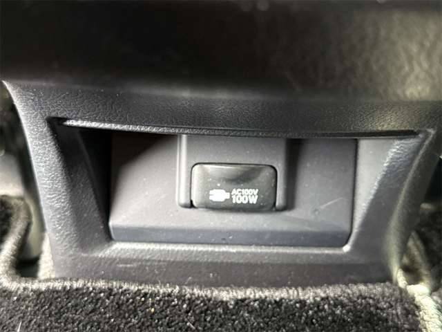 レクサス ＮＸ３００ｈ バージョンＬ R2年 () 99