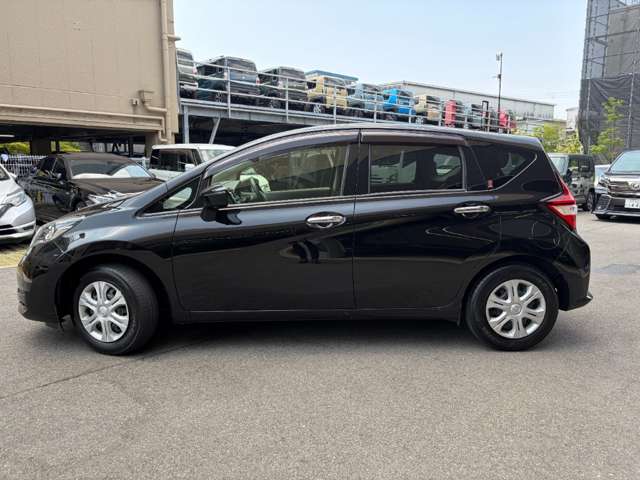 日産 ノート １．２ Ｘ ＤＩＧ－Ｓ H29年 (近畿) 99