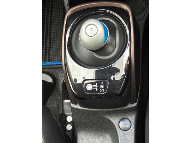 日産 ノート １．２ Ｅ－ＰＯＷＥＲ メダリスト R2年 () 99