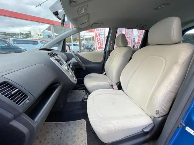 トヨタ ラクティス １．３ Ｘ H21年 (関東) 99