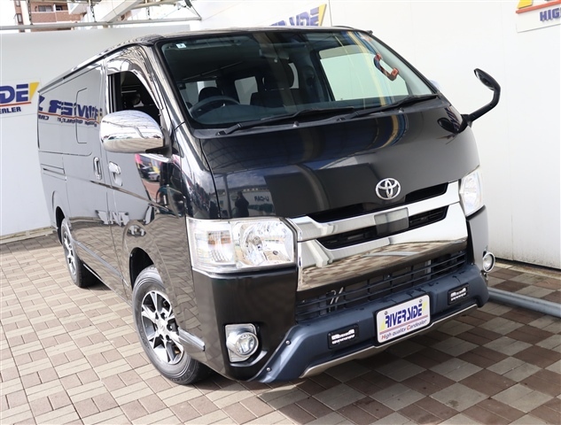 トヨタ ハイエースバン ２．０ スーパーＧＬ ロング R1年 (関東) 99