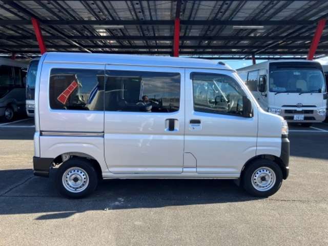 ダイハツ ハイゼットカーゴ ６６０ スペシャルクリーン R4年 (東海) 99