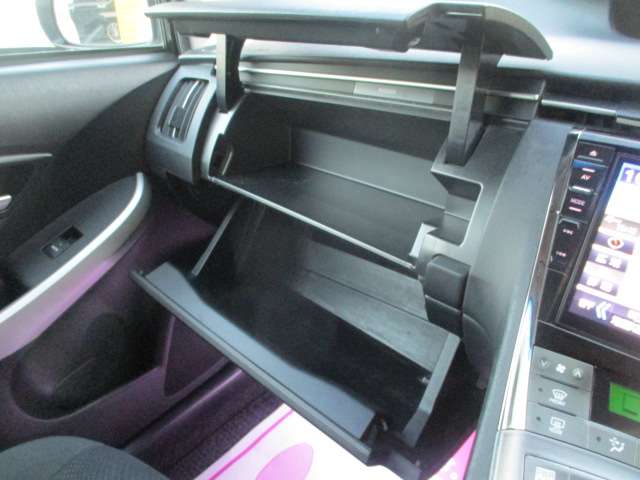 トヨタ プリウス １．８ Ｓ ツーリングセレクション H26年 (関東) 99