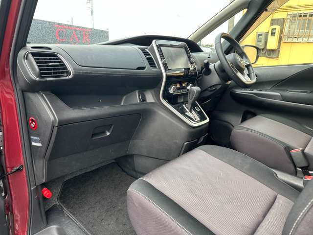 日産 セレナ ２．０ ハイウェイスター Ｖセレクション H30年 (関東) 99