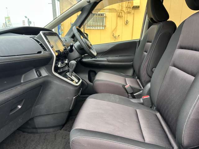 日産 セレナ ２．０ ハイウェイスター Ｖセレクション H30年 (関東) 99