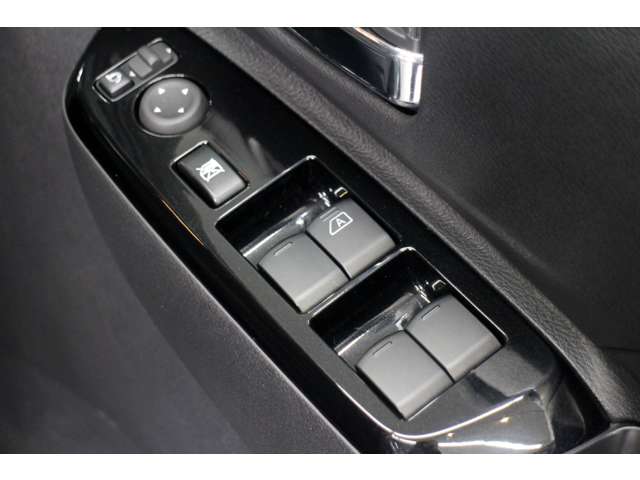 三菱 デリカ　ミニ ６６０ Ｔ プレミアム R6年 (関東) 99