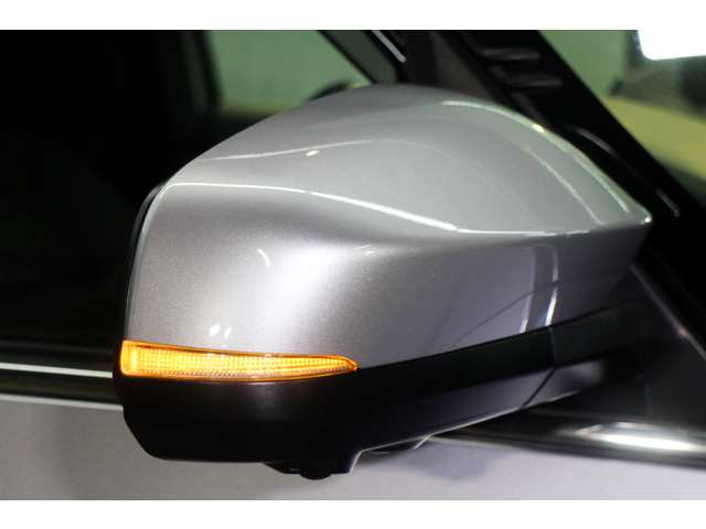 トヨタ ヴォクシー １．８ ハイブリッド Ｓ－Ｚ R4年 (関東) 99