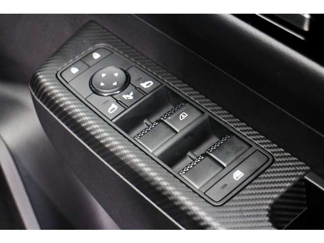 三菱 トライトン ２．４ ＧＬＳ ディーゼルターボ ４ＷＤ R8年 (関東) 99