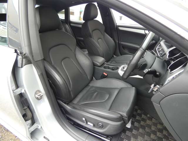 アウディ Ａ５　スポーツバック ２．０ ＴＦＳＩ クワトロ Ｓラインパッケージ ４ＷＤ H25年 (関東) 99