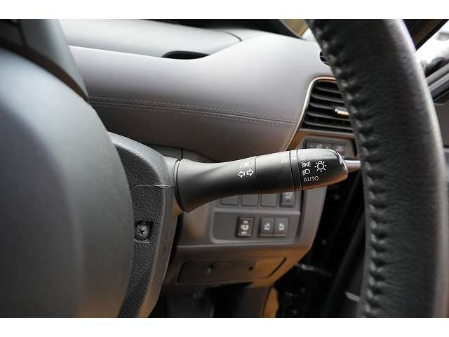日産 セレナ ２．０ ハイウェイスター Ｖ R1年 (関東) 99