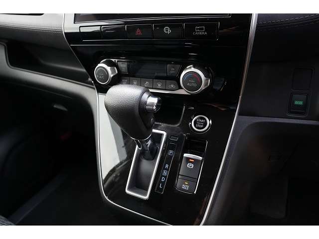 日産 セレナ ２．０ ハイウェイスター Ｖ R1年 (関東) 99