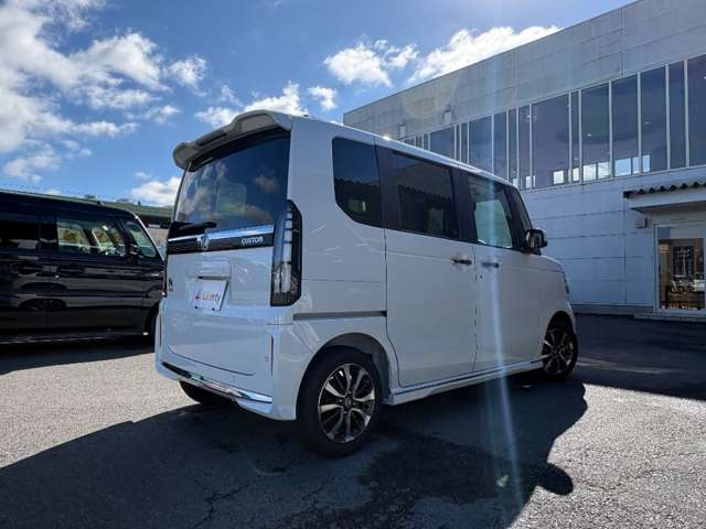 ホンダ Ｎ　ＢＯＸ カスタム ６６０ R8年 () 99