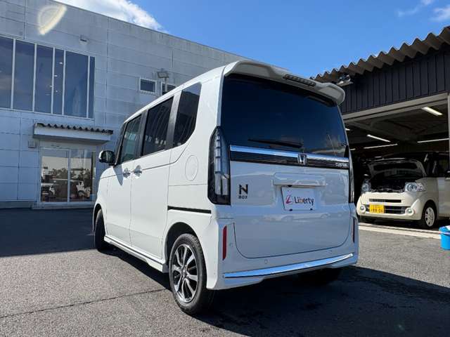 ホンダ Ｎ　ＢＯＸ カスタム ６６０ R8年 () 99