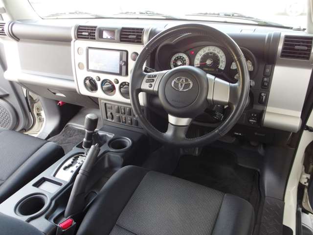 トヨタ ＦＪ　クルーザー ４．０ カラーパッケージ ４ＷＤ H25年 (東海) 99