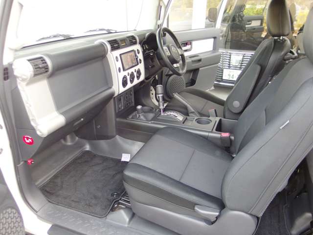 トヨタ ＦＪ　クルーザー ４．０ カラーパッケージ ４ＷＤ H25年 (東海) 99