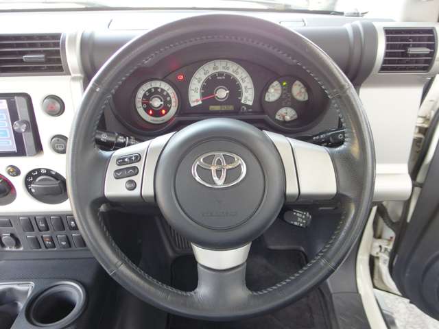 トヨタ ＦＪ　クルーザー ４．０ カラーパッケージ ４ＷＤ H25年 (東海) 99