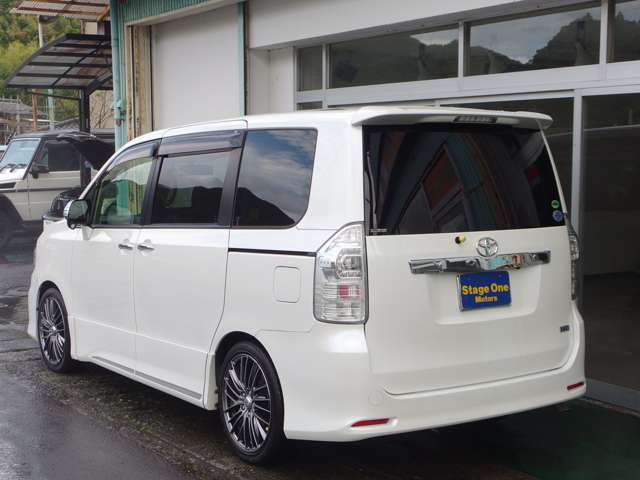 トヨタ ヴォクシー ２．０ ＺＳ 煌ＩＩ H24年 (東海) 99