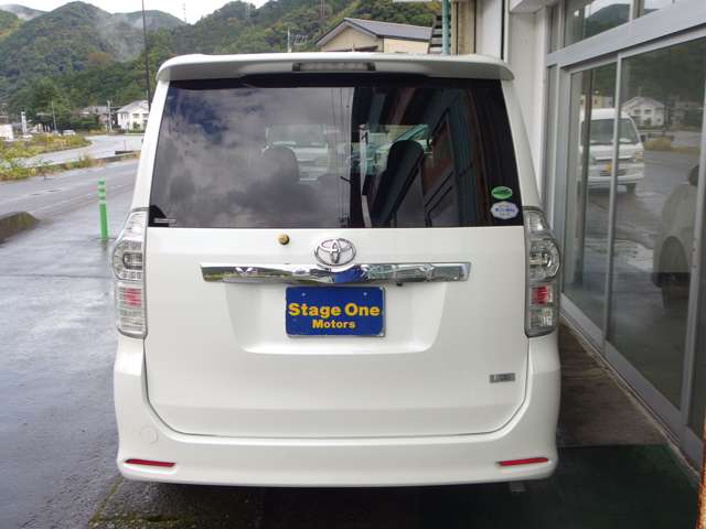 トヨタ ヴォクシー ２．０ ＺＳ 煌ＩＩ H24年 (東海) 99