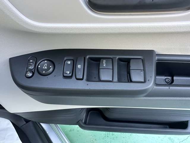 ホンダ Ｎ　ＢＯＸ ６６０ R8年 () 99
