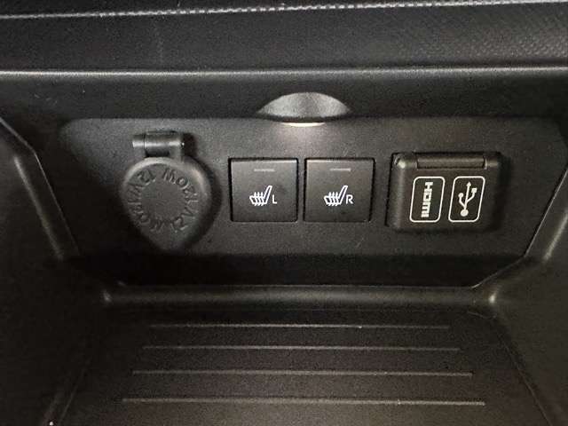 トヨタ ライズ １．０ Ｚ ４ＷＤ R8年 () 99