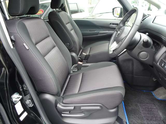 日産 セレナ １．２ Ｅ－ＰＯＷＥＲ ハイウェイスター Ｖ H30年 (東海) 99