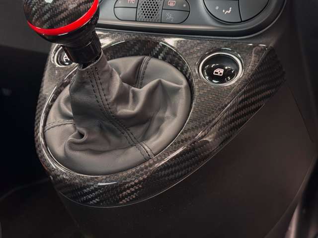 アバルト ５９５ コンペティツィオーネ R1年 (東海) 99