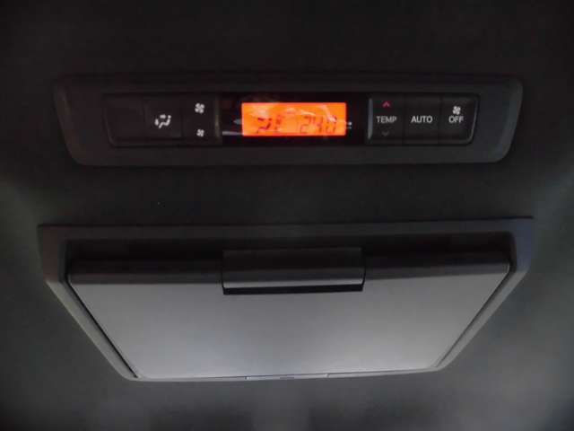 トヨタ ノア ２．０ Ｇ H29年 (東海) 99