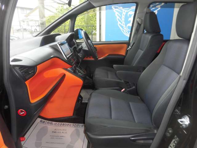トヨタ ヴォクシー ２．０ ＺＳ H27年 (東海) 99