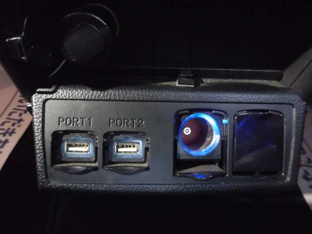 トヨタ ヴォクシー ２．０ ＺＳ H27年 (東海) 99