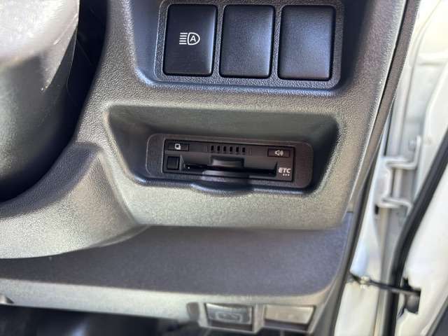 トヨタ ハイエースバン ２．８ スーパーＧＬ ダークプライムＩＩ ロングボディ ディーゼルターボ R3年 (九州・沖縄) 99