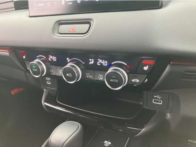 ホンダ ヴェゼル １．５ Ｅ：ＨＥＶ ＲＳ ４ＷＤ R7年 (九州・沖縄) 99