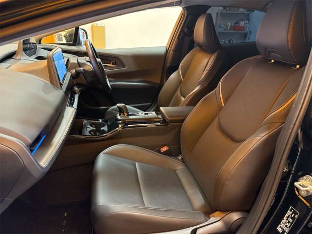 トヨタ プリウス ２．０ Ｚ R7年 (近畿) 99