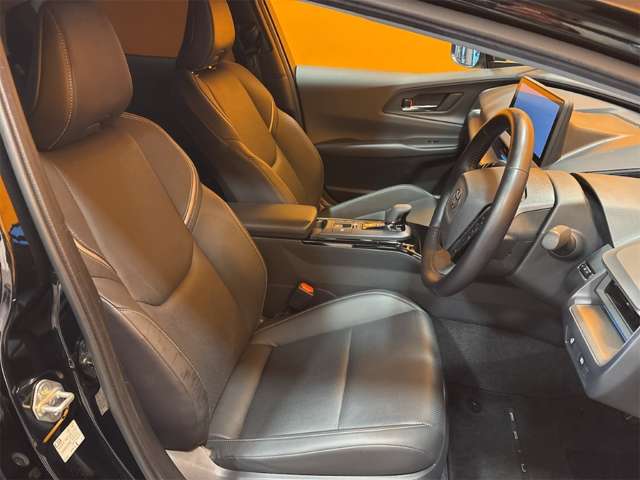 トヨタ プリウス ２．０ Ｚ R7年 (近畿) 99